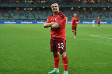 开云-梅开二度击碎质疑 沙奇里成为瑞士足球大赛第一人