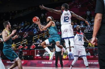 开云官网-袋鼠军团从喧嚣归为沉寂 摘下铜牌成球队新目标